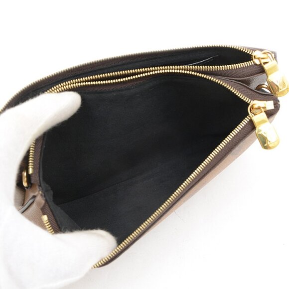 LOUIS VUITTON Brown Monogram Shoulder Bag - Picture 4 of 8